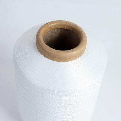 ملون 100/48 150D خيط البوليستر المعاد تدويره الدرجة المتكاملة العارية الماكينة 2075 Ply Spandex الخيط